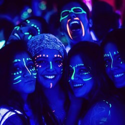 Fiesta Neón UV México